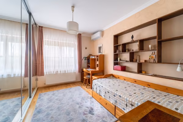 Csömörön, prémium kétgenerációs családi ház - Szoba - 14 m² nagyságú